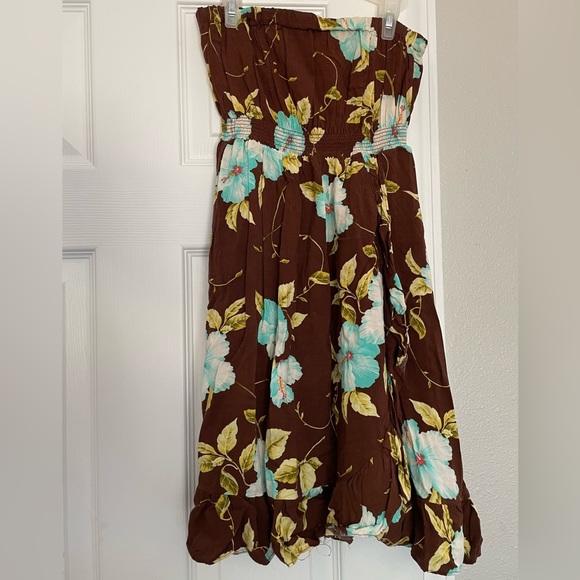 Forever 21 Dresses & Skirts - I Love H81 Los Angeles Brown Flower Dress
